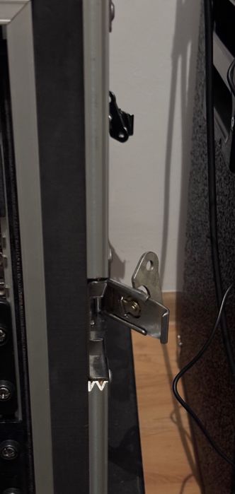 Rack 8 u Antywstrząsowy Niemiecki