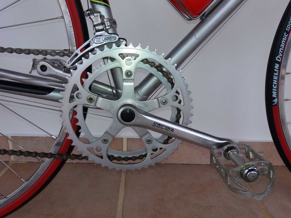 Bicicleta de estrada Altis