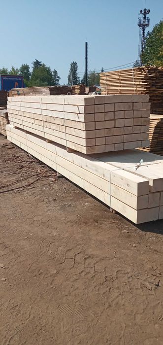 Пиломатиріал в наявності на дах, з доставкою