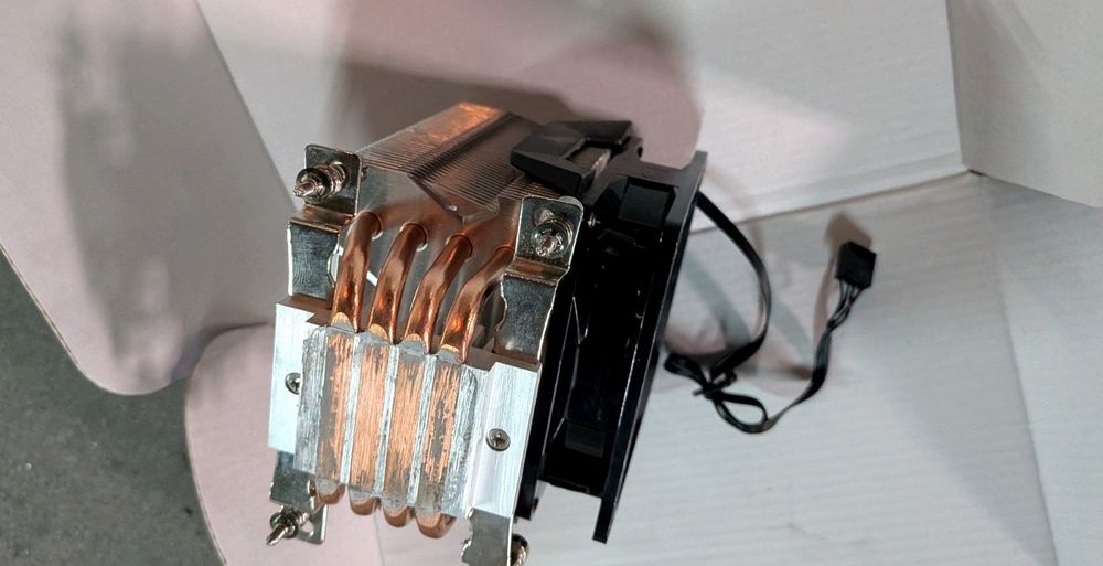 Cooler CPU Cooler Master com 4 Heatpipes + Ventoinha