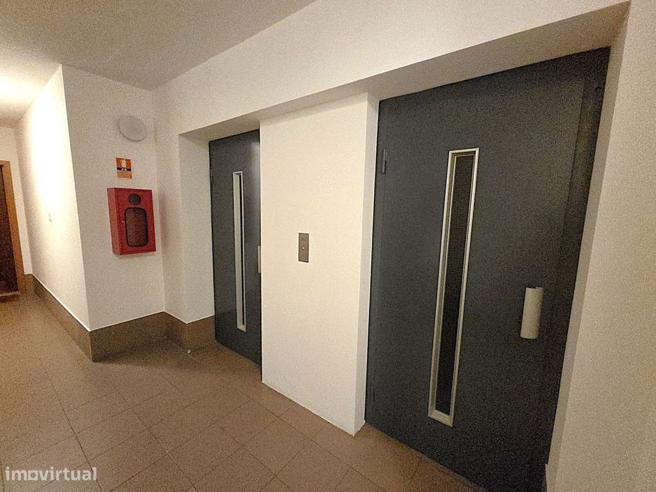 MONTE DA CAPARICA - T3 com Parqueamento