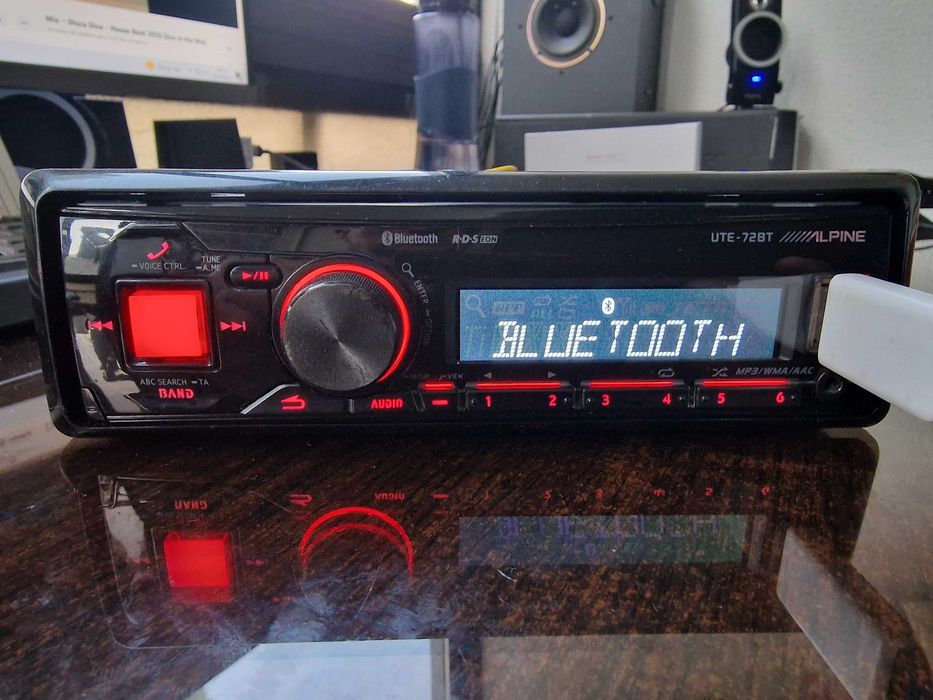 Alpine UTE 72BT c/ novo ligação Bluetooth e USB