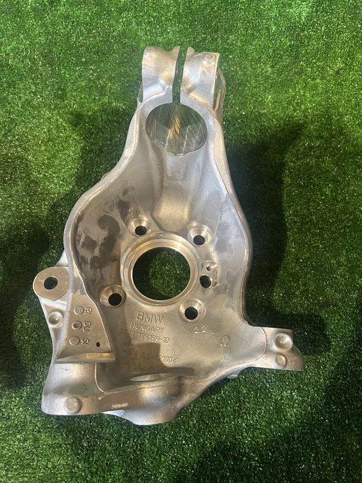 Цапфа кулак дапа кронштейн повний привод бмв ф34 bmw f34 xdrivd