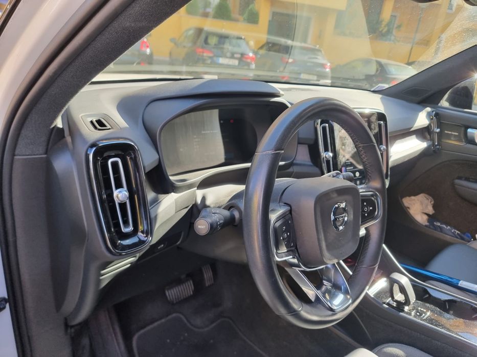 Volvo XC40 Recharge 231cv 2022 Teto Panorâmico