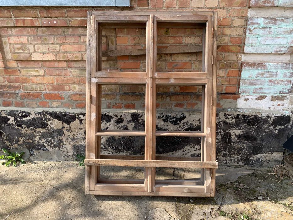 Большая рама оконная деревянная створка окно с форточками