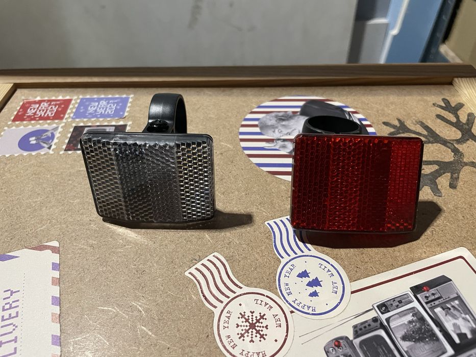 Катафоти світловідбивачі велосипедні