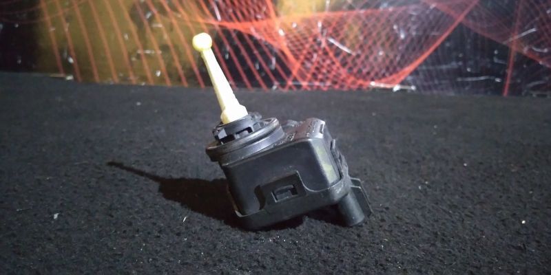 Motor Regulador Dos Faróis Volvo S40 Ii (544)