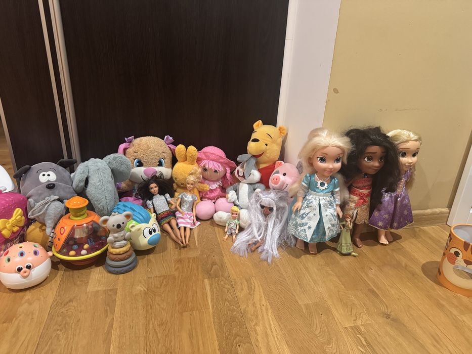 Набір дитячих іграшок (мягкі ігрвшки , Barbie, Disney, doner by deer, ляльки , аніматори , толдери, battat