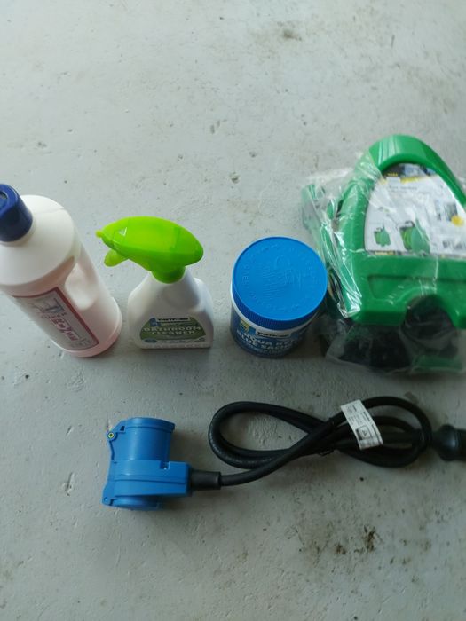 Mangueira E ficha de relotes é liquidos para sanita e depósito de desp