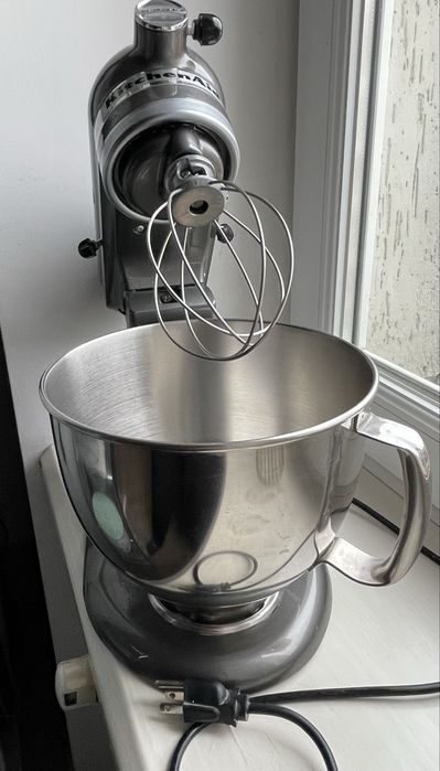 Планетарний міксер KitchenAid Artisan KSM150PSQG, не працює