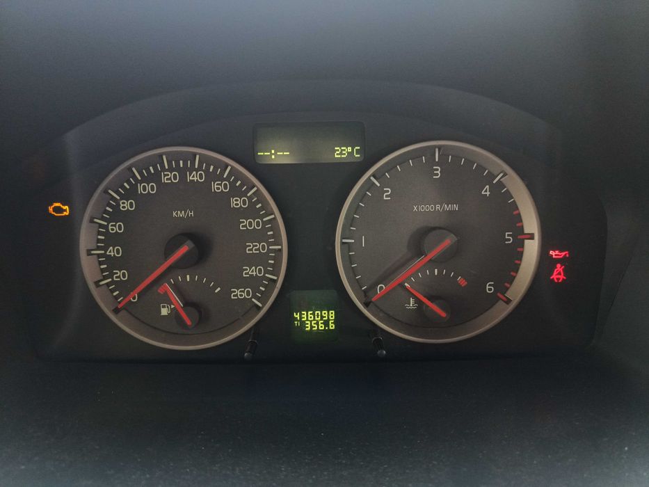 Volvo V50 1.6d uszkodzony