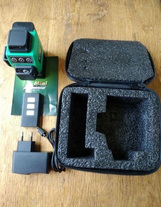 ЗЕЛЕНИЙ лазерний 3D 4D рівень нівелір Hilda Mini