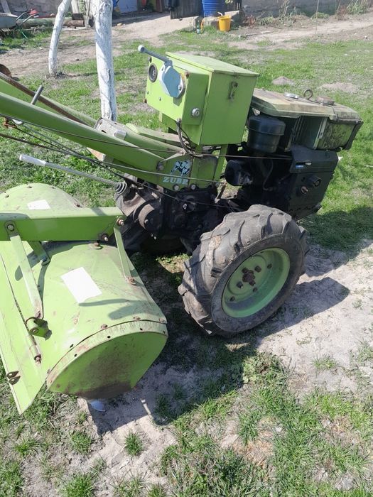 Продам мотоблок зубр 10лс