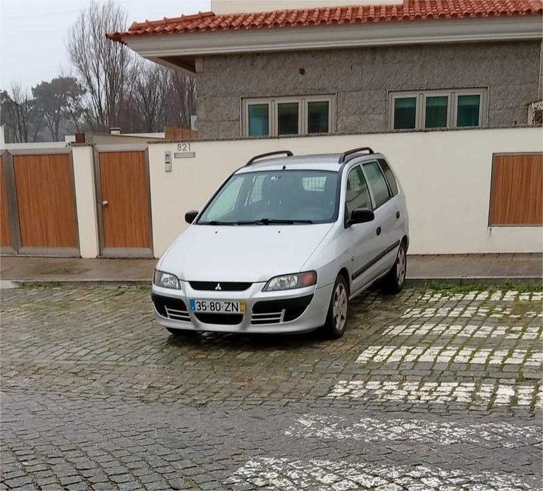 Carrinha Mitsubishi Space Cargo