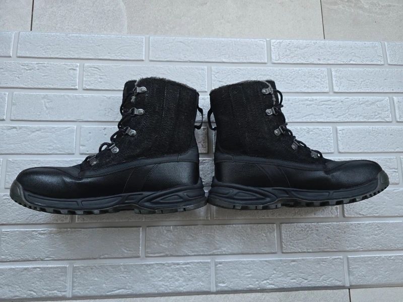 Śniegowce Helly Hansen rozm. 43 zimowe ocieplane snowboots