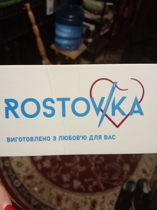 Нова тепла сукня на осінь- зиму є у двох кольорах.