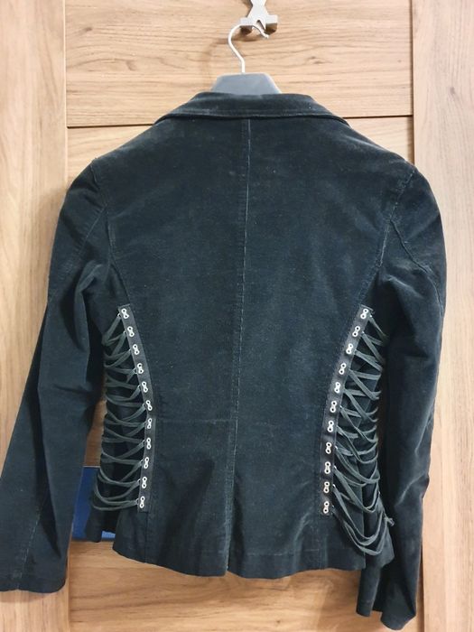 Czarny żakiet damski