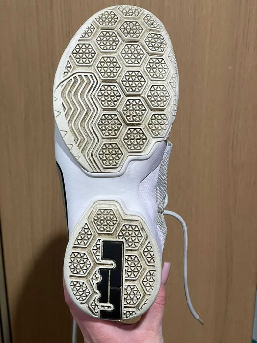 Lebron soldier 9
