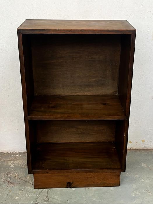 Pequeno móvel de apoio