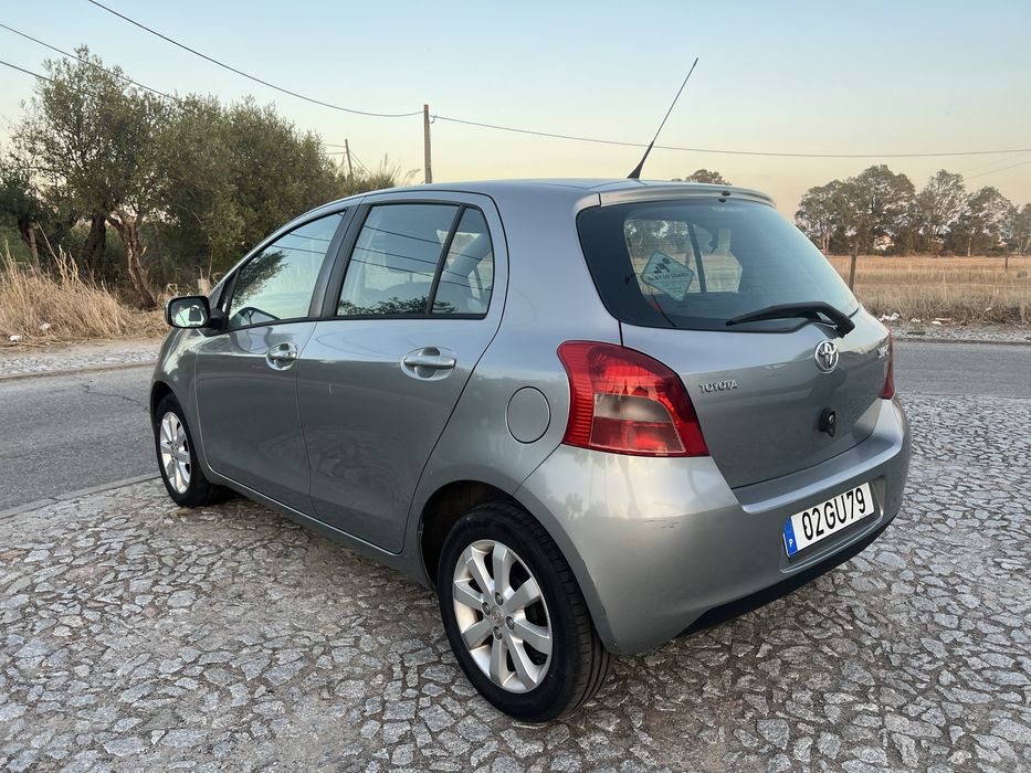 Toyota Yaris 1.0 VVT-i AC Manual