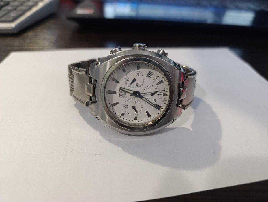 Чоловічий годинник