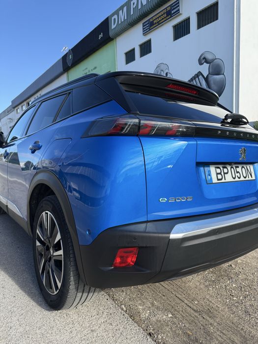 Peugeot e 2008 50Kwh GT