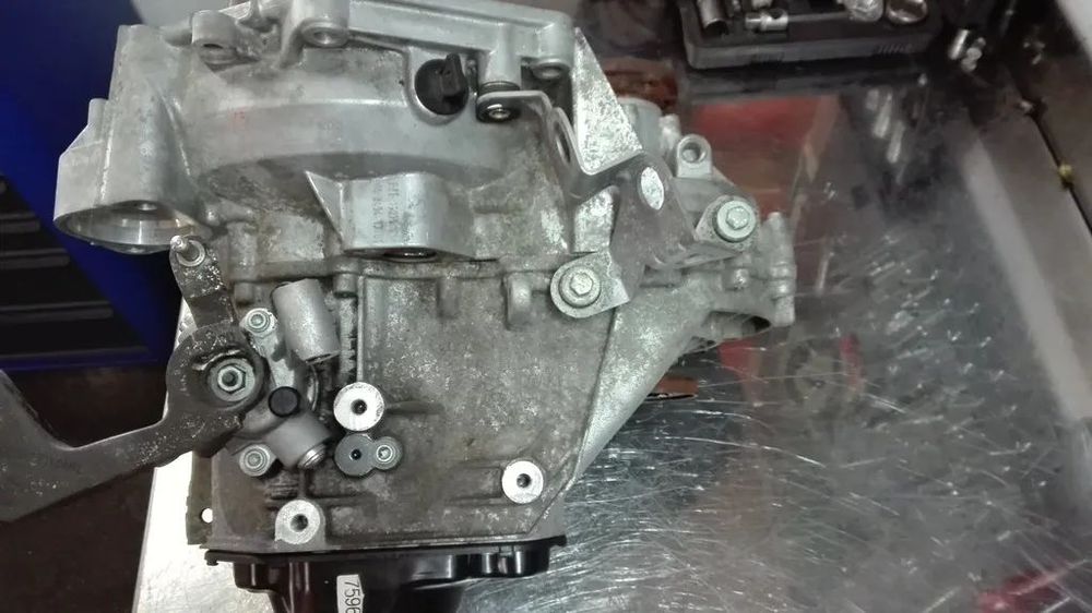 Caixa de 5 velocidades manual JJT VW TOURAN 1.6 FSI CADDY MBR FVF
