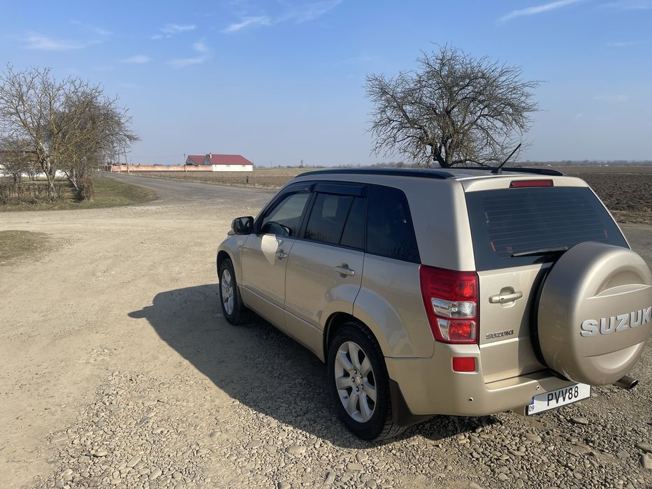 Сузуки гранд вітара