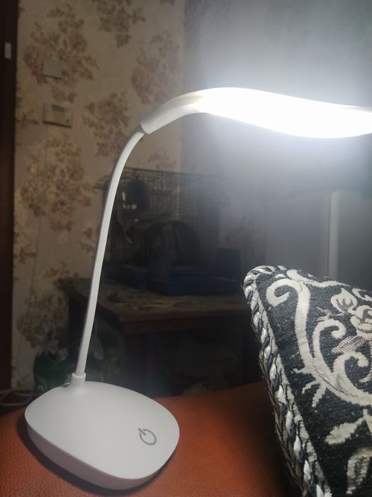 Лампа настольная Led