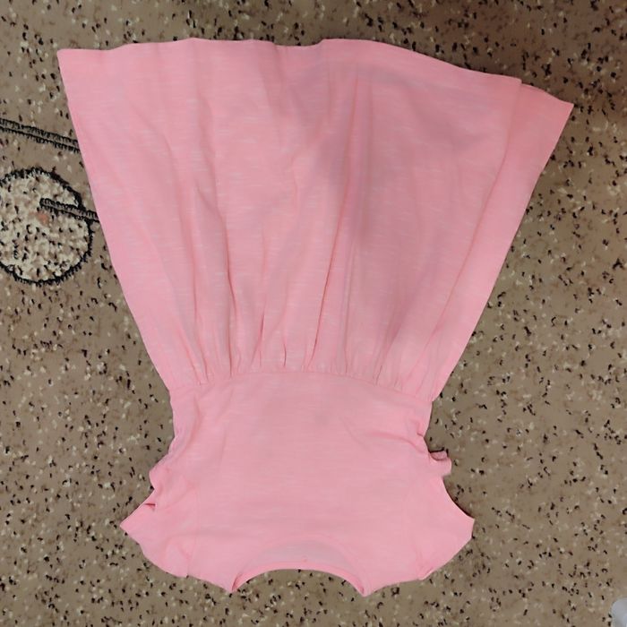 Продам летние платья на девочку 5-6 лет