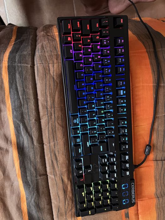 Teclado Mecanico Asus *Asus Cerberus RGB*