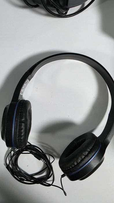 Навушники hoco майже не вживані