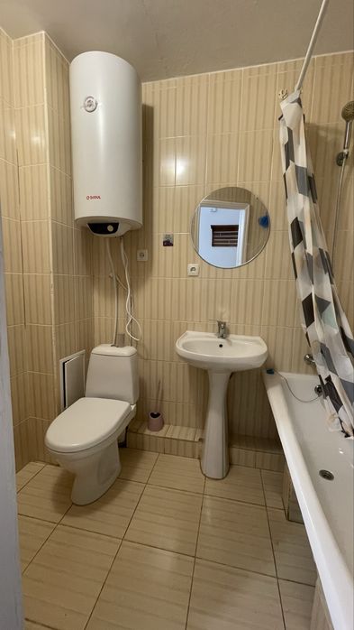 3 кімнатна квартира Жоліо Кюрі