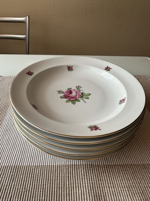 Набор тарелок. Фарфор из ГДР