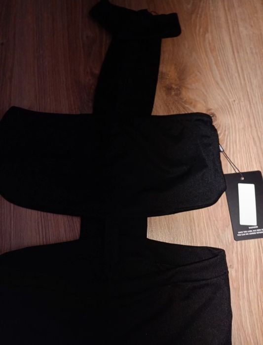 Świetny dłuższy kombinezon