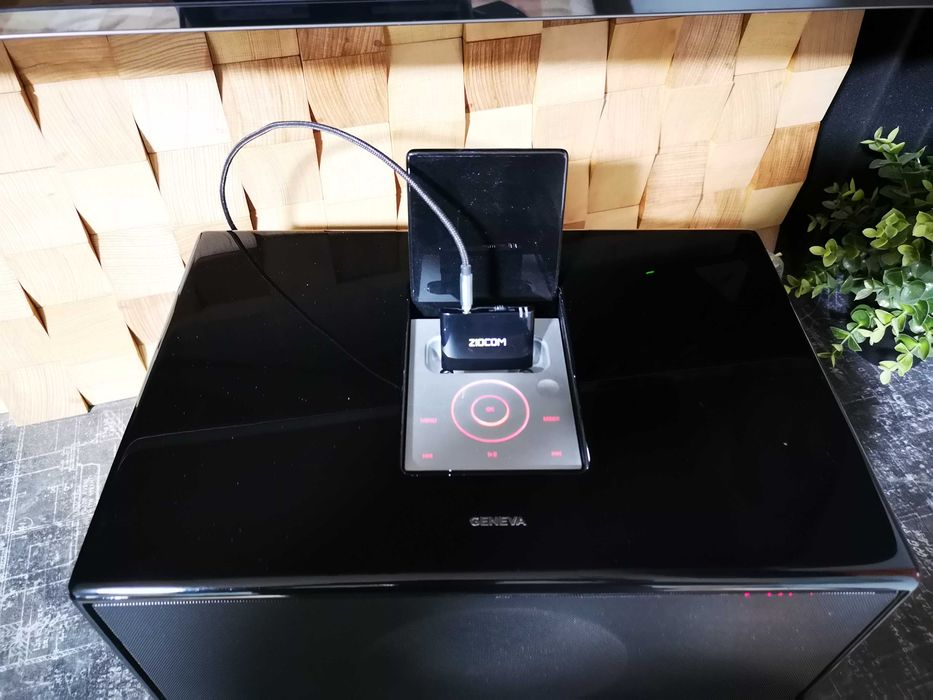 Geneva Sound System Model M: 6 000 грн. - Акустические системы