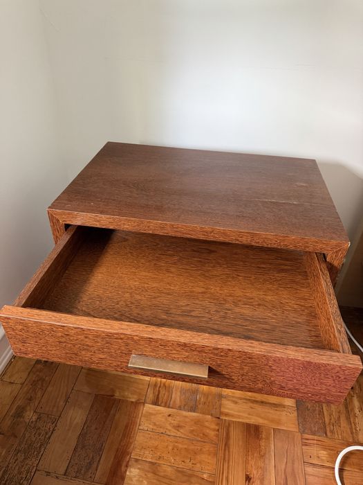 Mesa de cabeceira