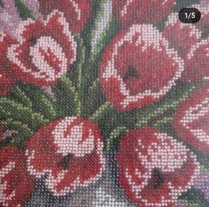 Картина-вишивка бісером Тюльпани