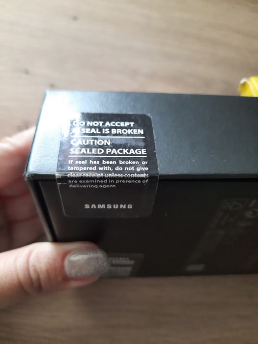 Смартфон Samsung Galaxy Flip3 5G 8/256 Platinum Black 
+ Чохол