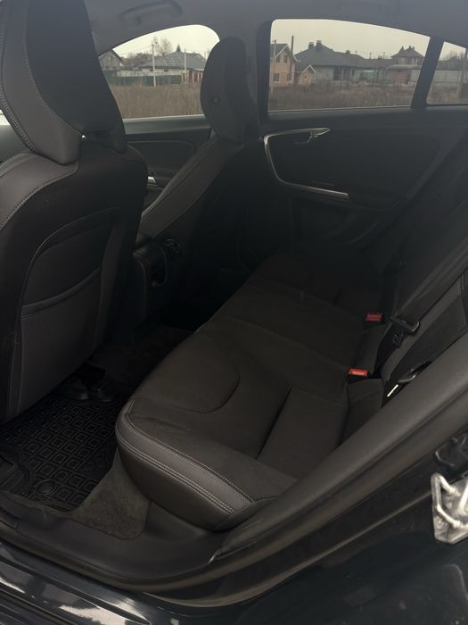 Volvo S60 2014 VIN YV1FS848BE2304306 фото оголошення 12 з 19