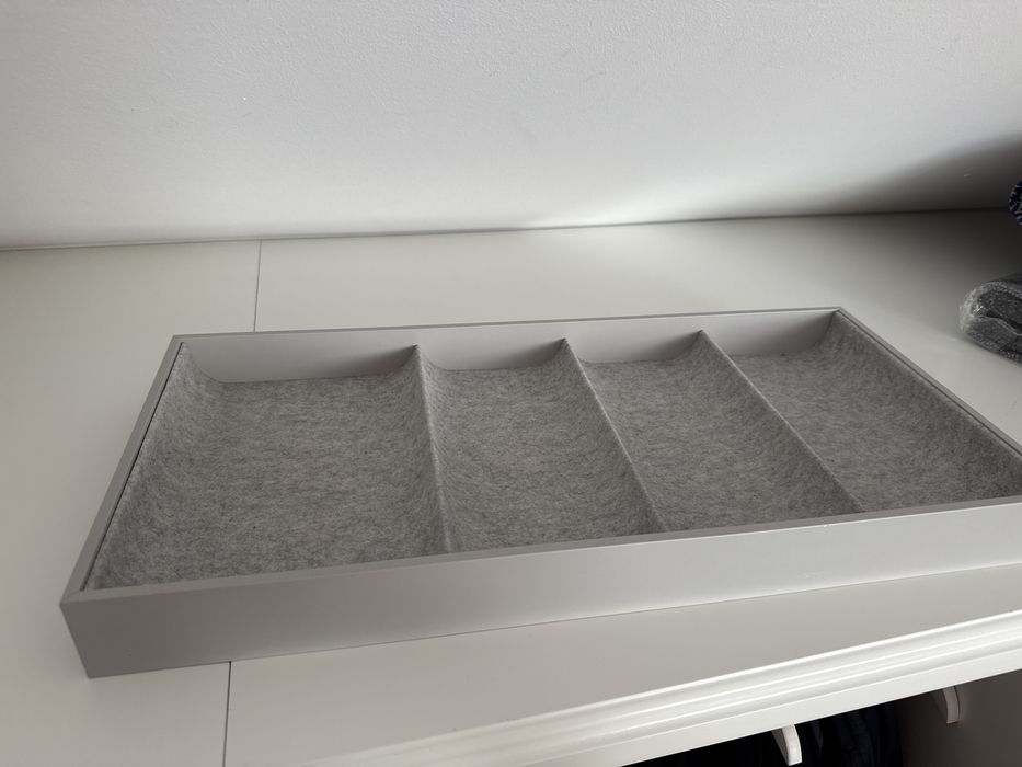 Organizer na okulary przeciwsloneczne Ikea