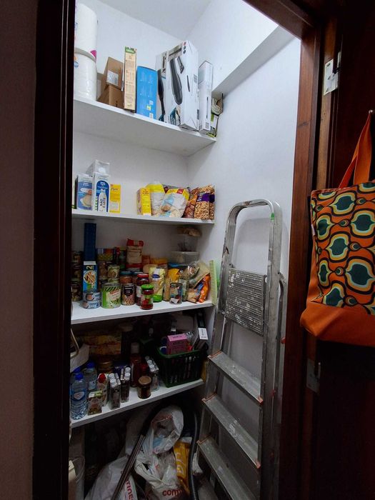 Apartamento T2 Em ótimas condições a Venda, Junto ao Parque Central da Amadora a bom Preço.