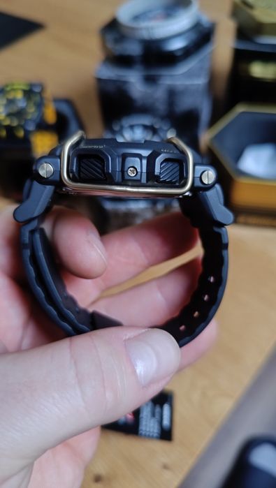 Zegarek Casio G-Shock GD-400GB-1B2ER