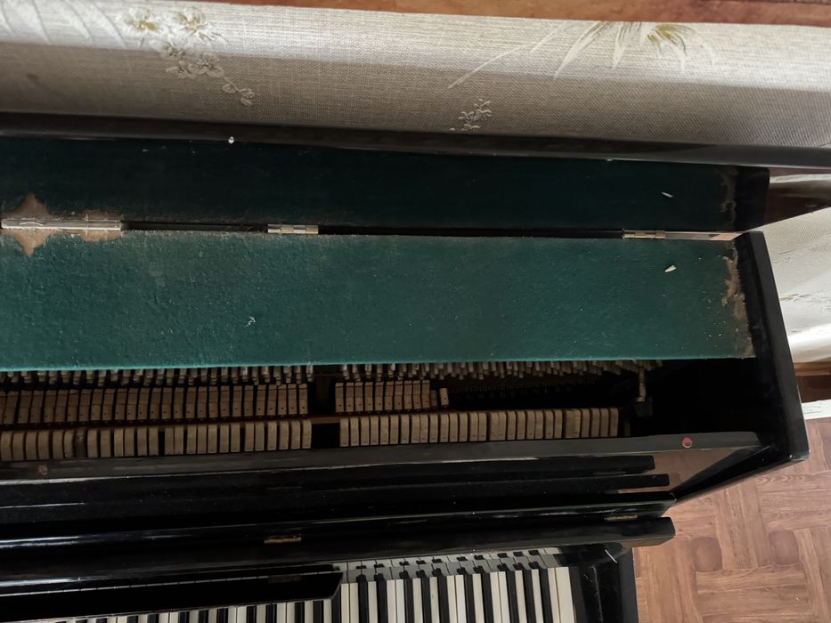 БЕЗКОШТОВНО фортепіано Україна, самовивіз