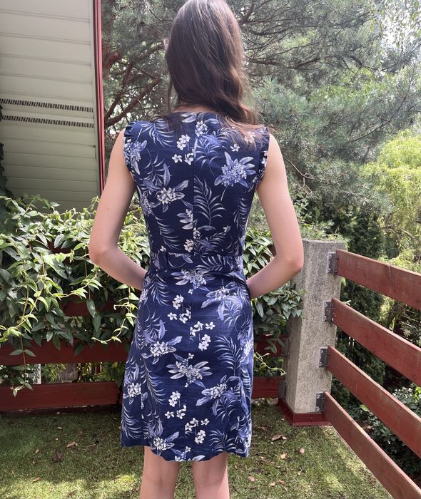 Sukienka niebieska Oasis, roz.34, piękna