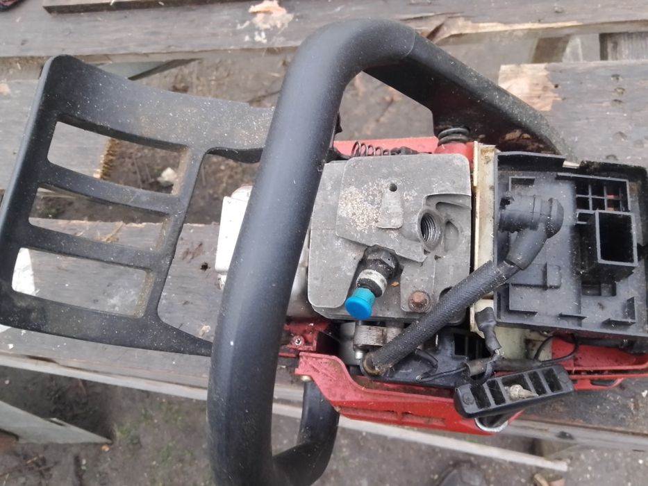 Продам запчясти на бензопилу SOLO 642  и Хузгварна  142