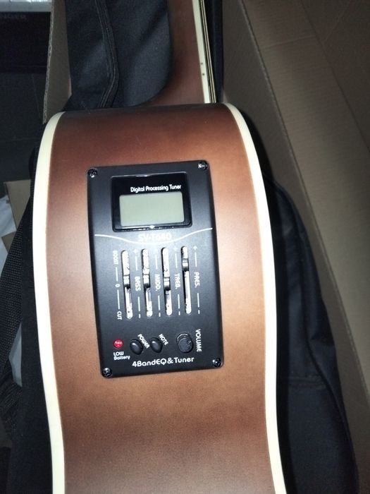 Guitarra eletroacústica cordas aço