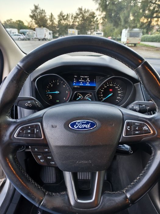 Ford focus SW 1.5 TCDI — photo 5