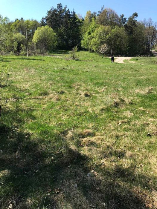 Продам земельну ділянку у Середкевичах під форелеве господарство .