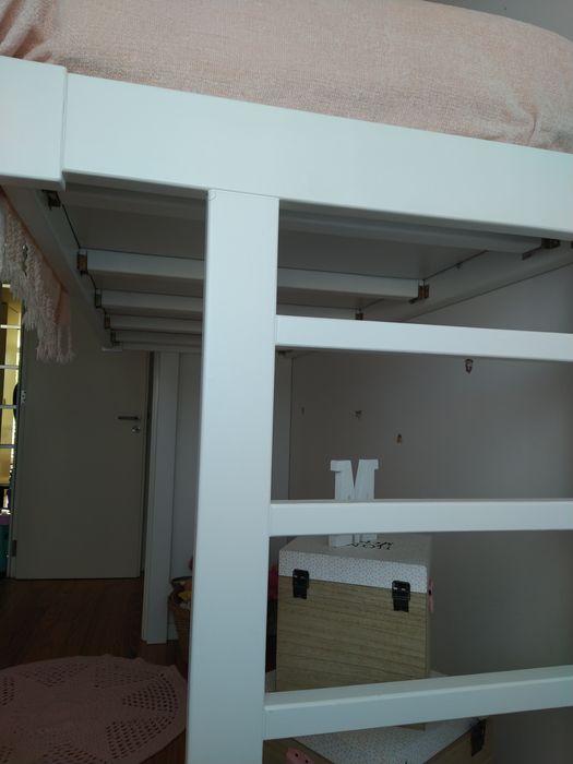Cama alta branca+colchão